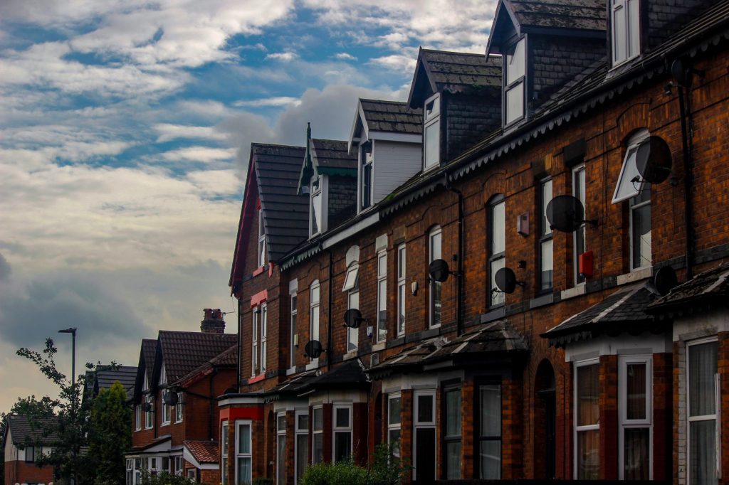 Cash house buyers with no chain in South Wales