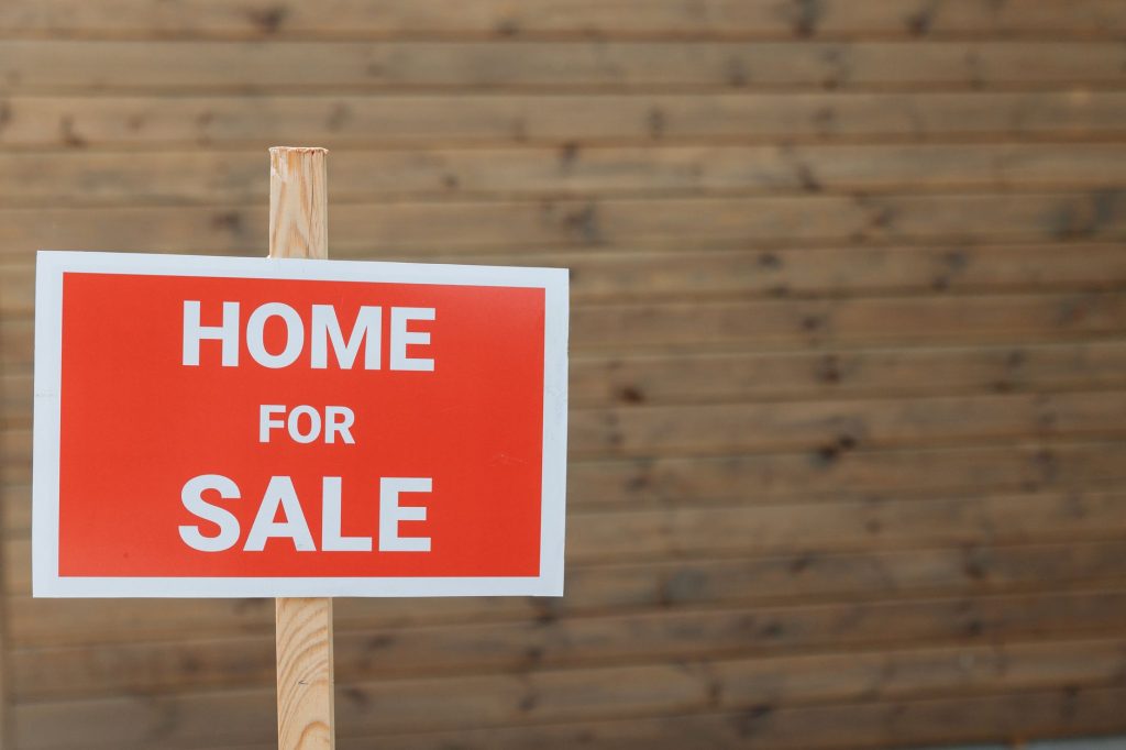 Selling a house fast in Neath with no estate agent fees