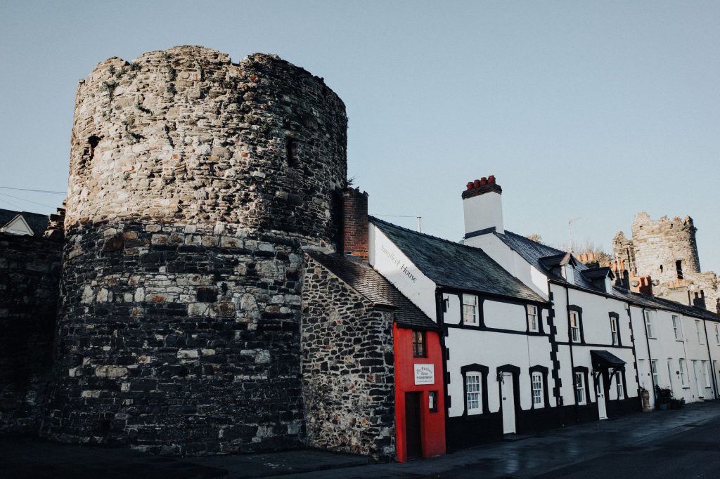 Cash house buyers in Pembrokeshire offering a fast sale on any SA-postcode home